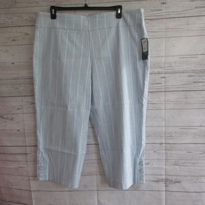 NWT - ATTYRE stretchy crop pants - sz 22W - $56.00